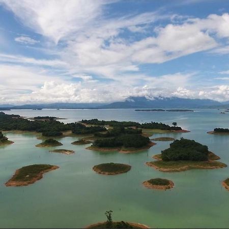 Dansavanh Namngum Resort Ban Keun Eksteriør bilde