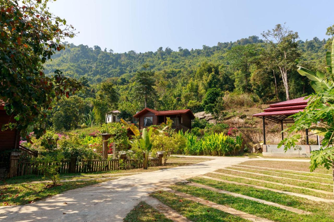 Dansavanh Namngum Resort Ban Keun Eksteriør bilde