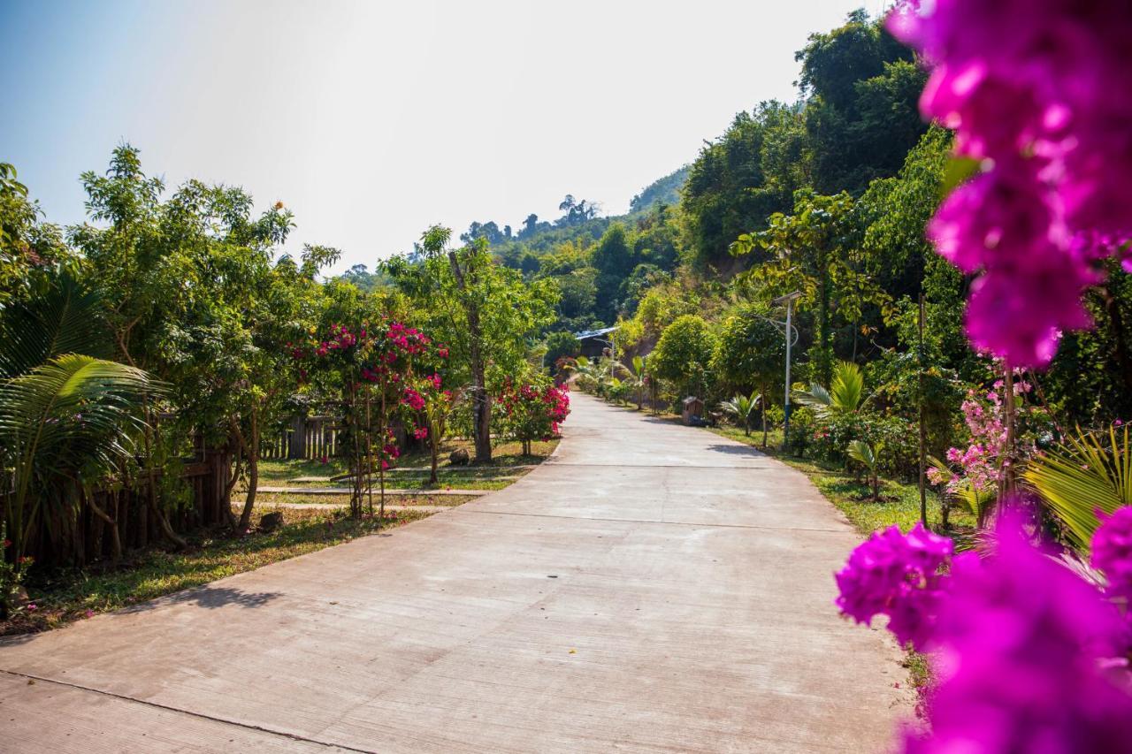 Dansavanh Namngum Resort Ban Keun Eksteriør bilde