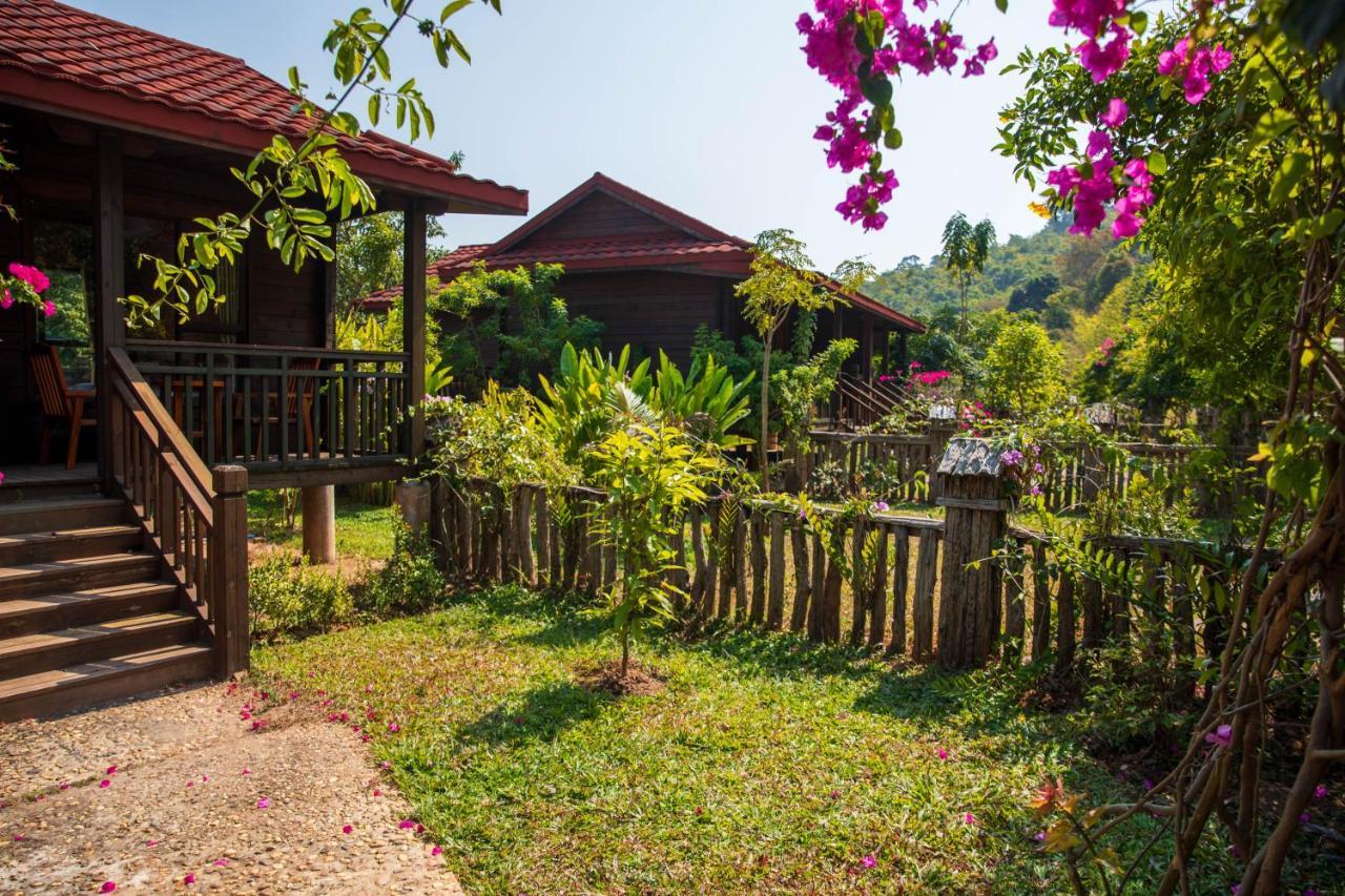 Dansavanh Namngum Resort Ban Keun Eksteriør bilde