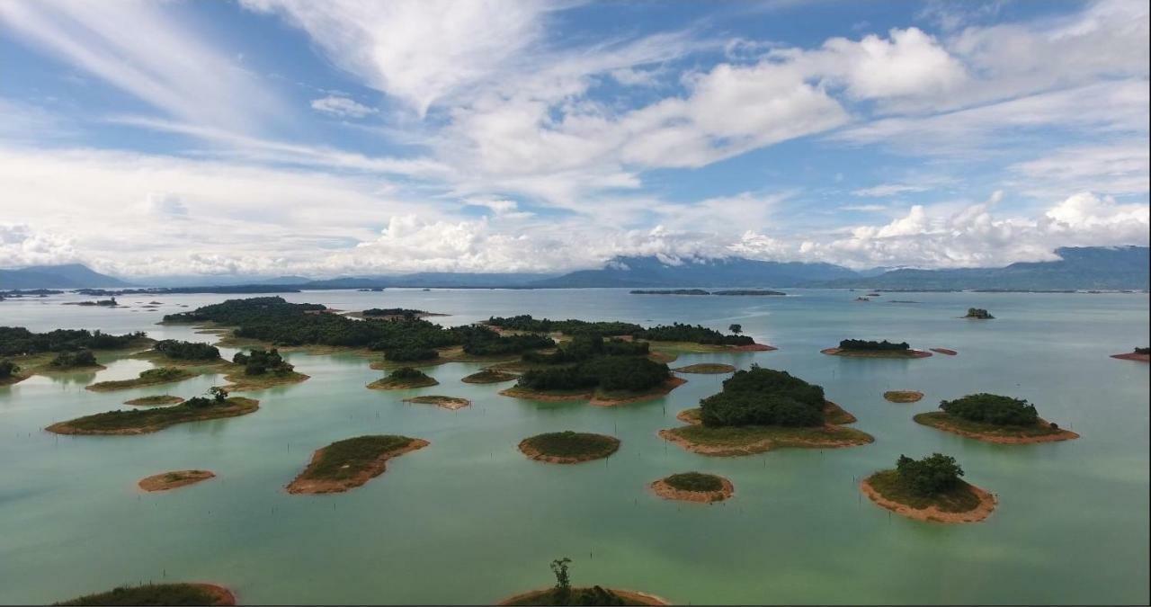 Dansavanh Namngum Resort Ban Keun Eksteriør bilde